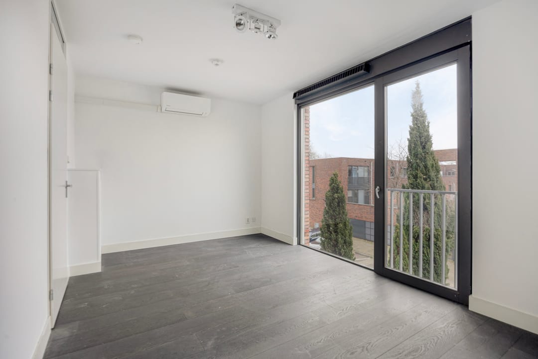 Foto 16 van Van Maanenstraat 31