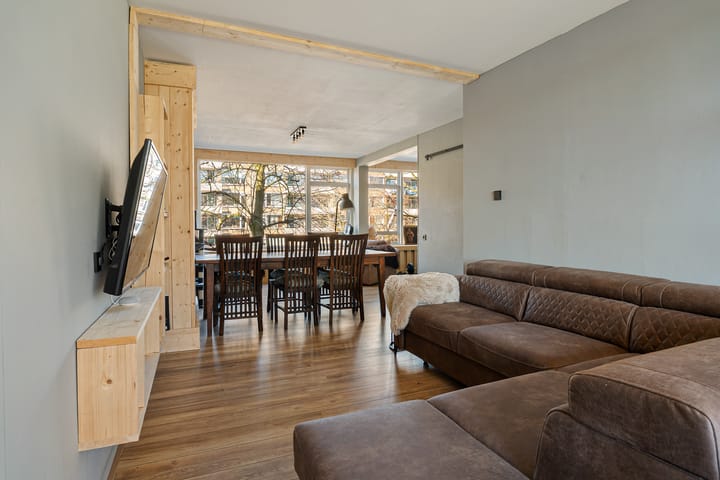 Foto 2 van Burgemeester Caan van Necklaan 257