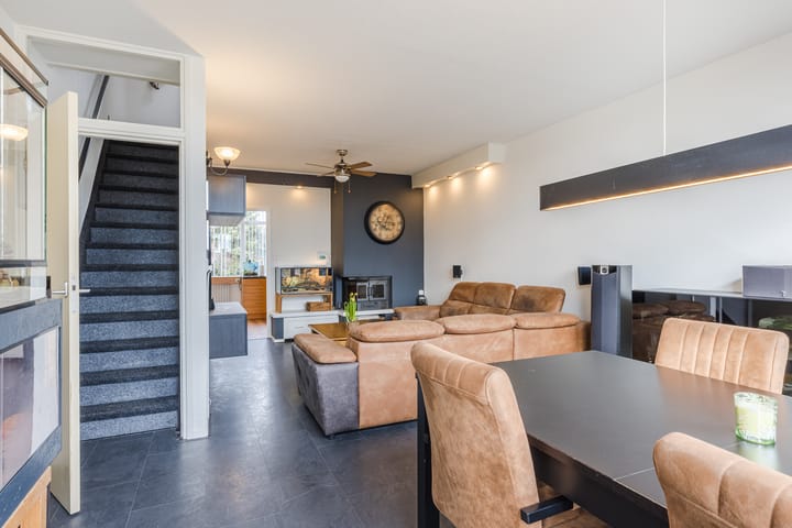 Photo 3 of Van Hogendorpplein 25