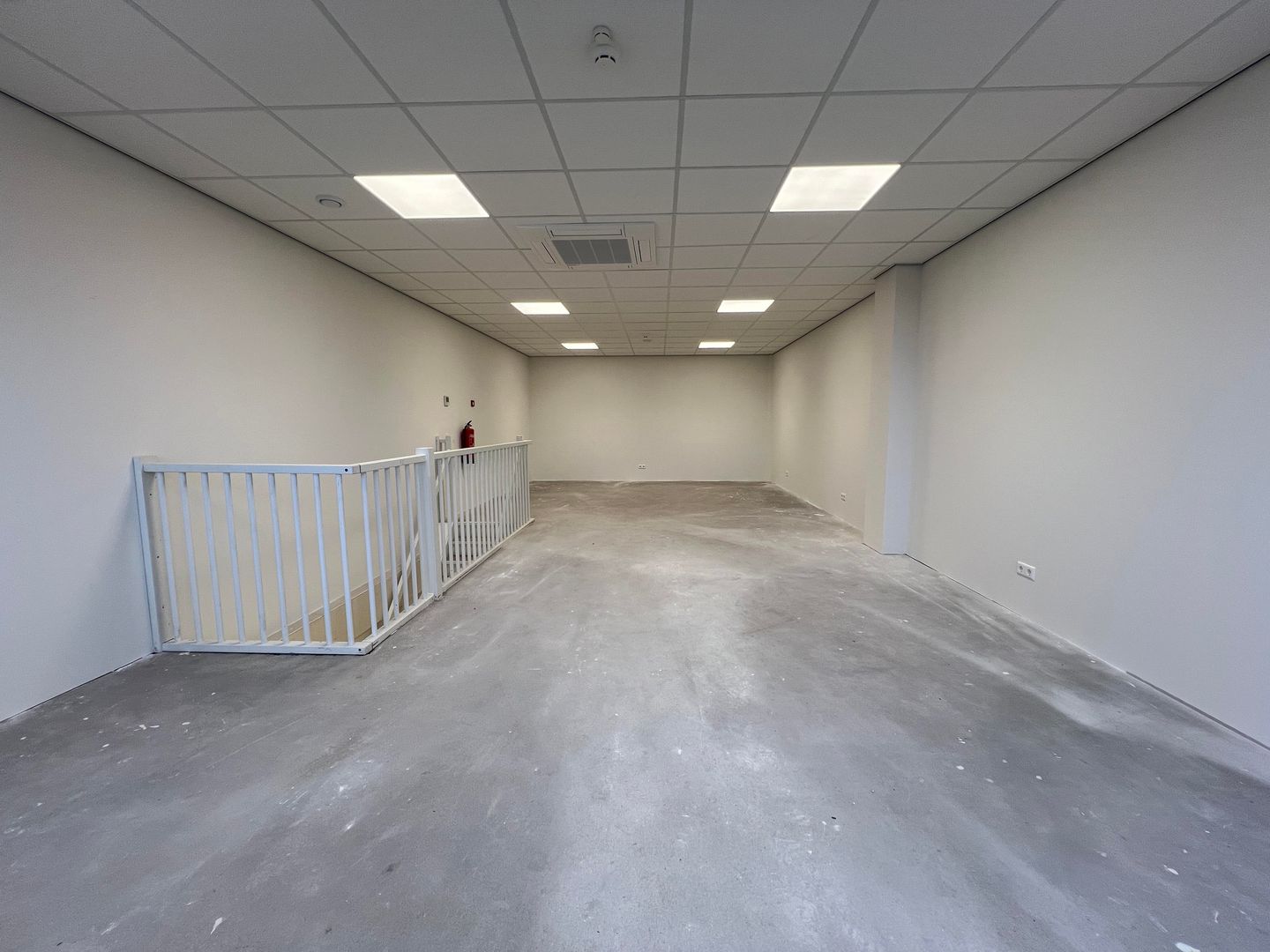 View photo 4 of Reedijk 8-F5