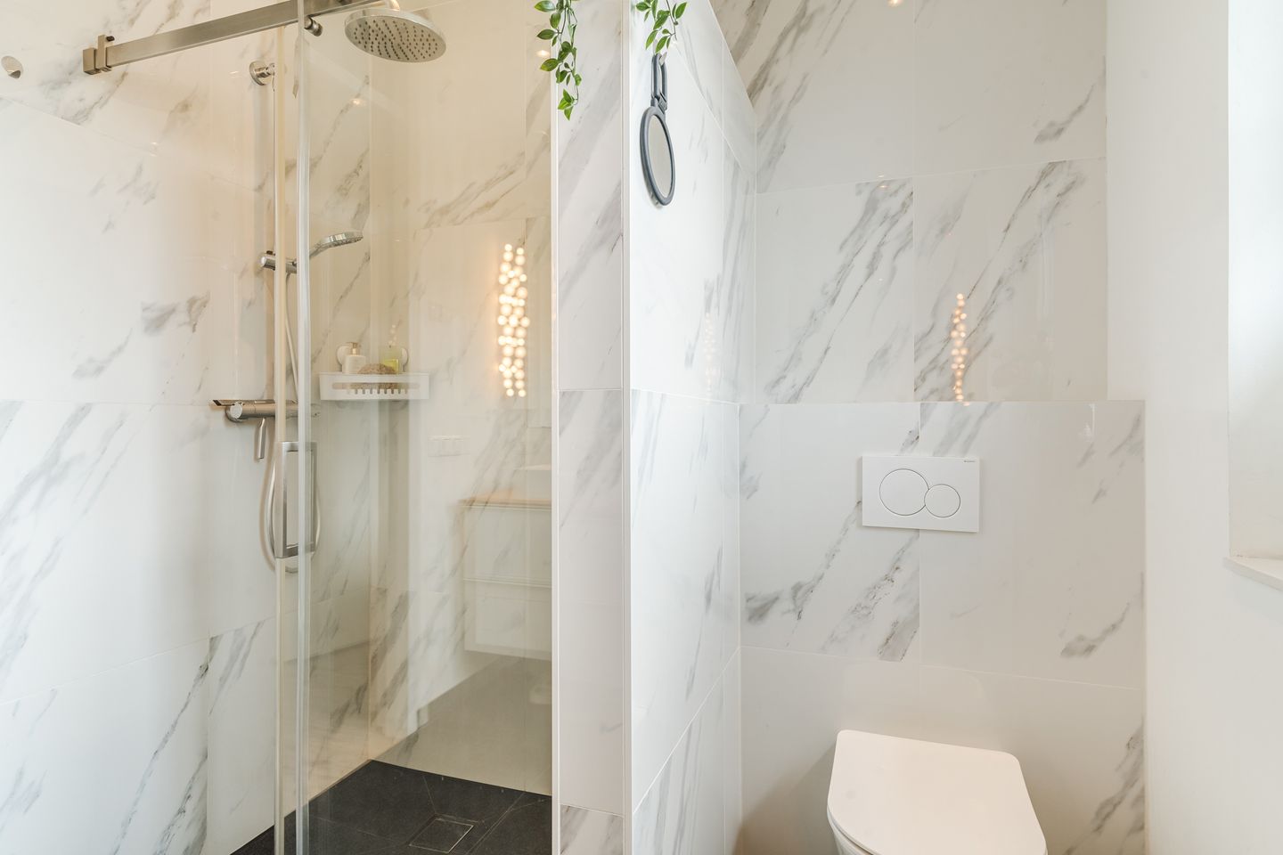 Photo 25 of Pindosstraat 1