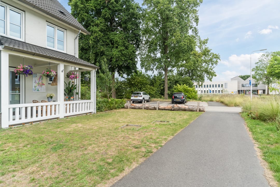 Photo 41 of Pindosstraat 1