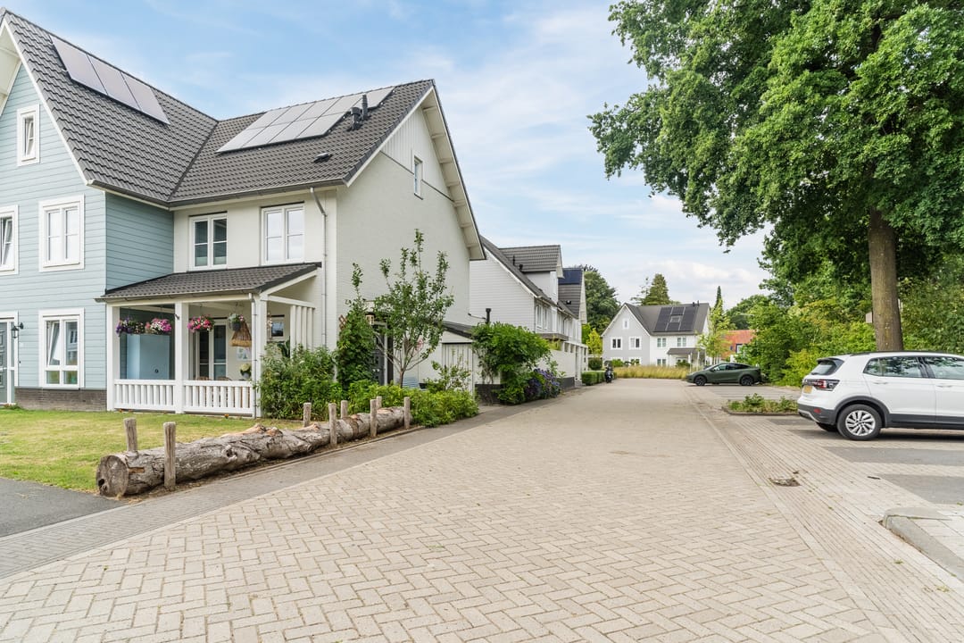 Photo 43 of Pindosstraat 1