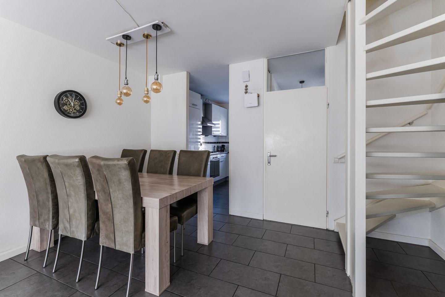 Foto 5 van Abraham Kuijperstraat 56