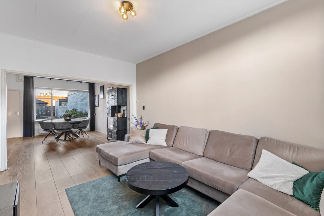 Photo 2 of Badhuisstraat 40