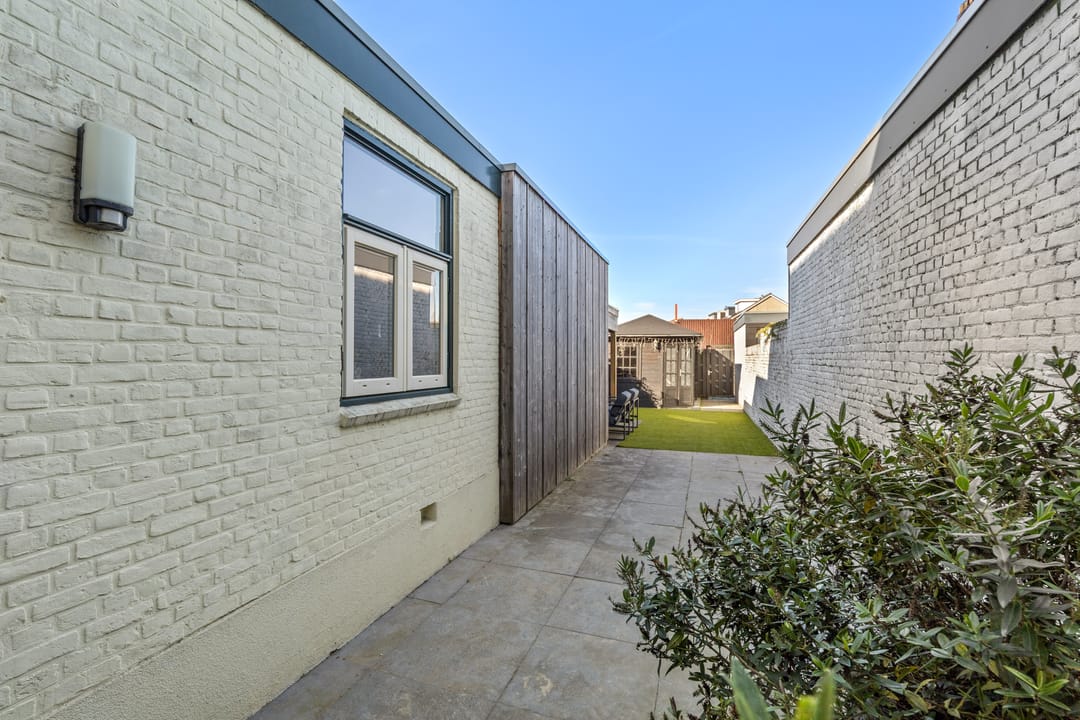 Photo 28 of Badhuisstraat 40