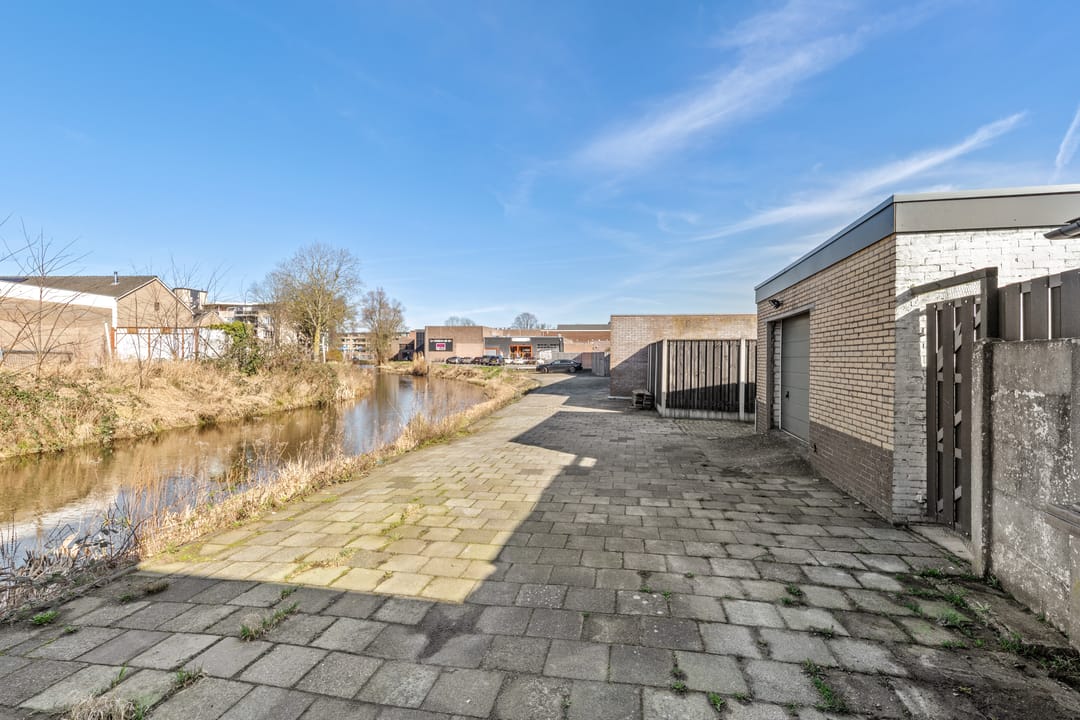 Photo 37 of Badhuisstraat 40