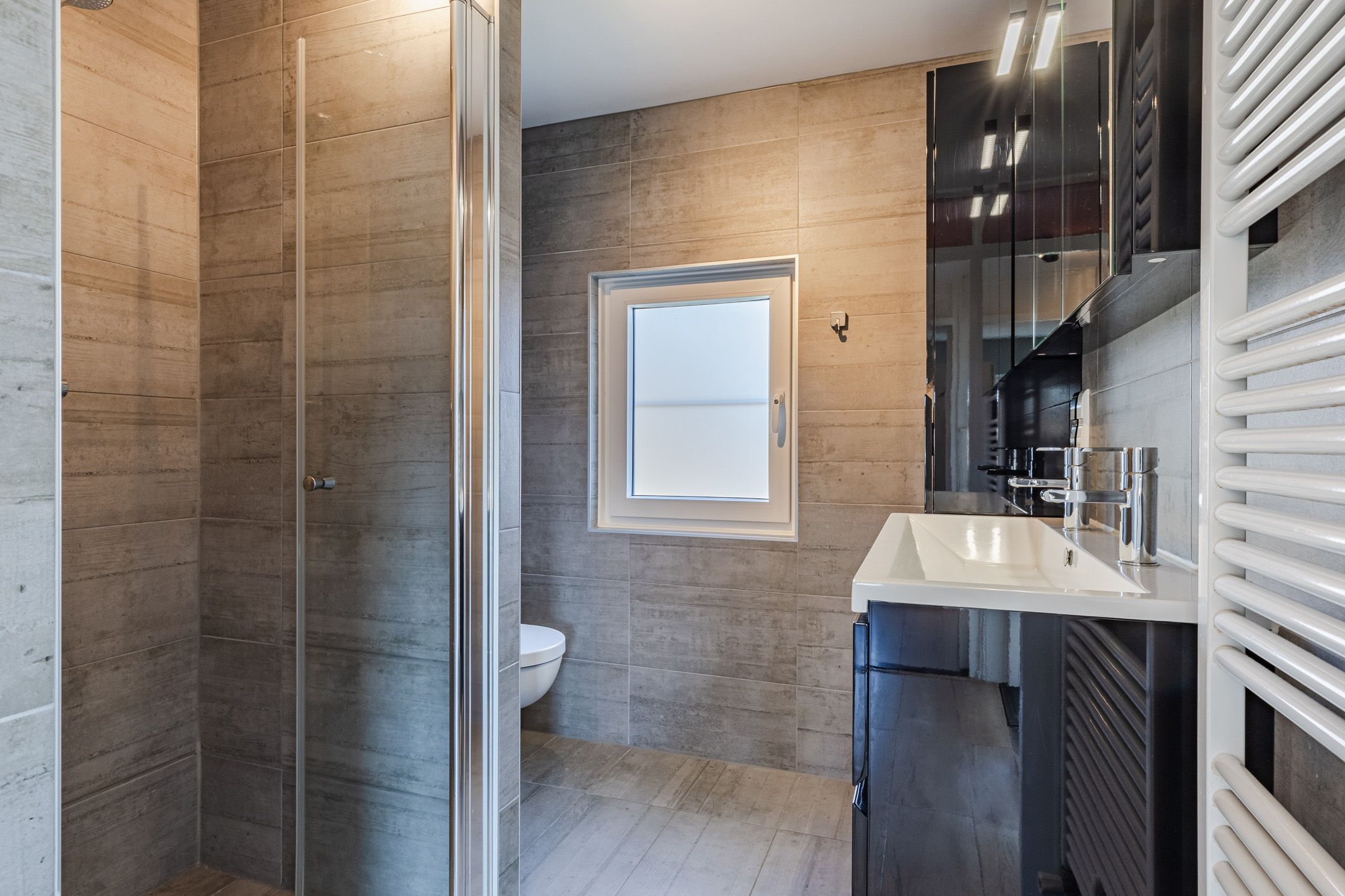 Photo 21 of Averbodestraat 11