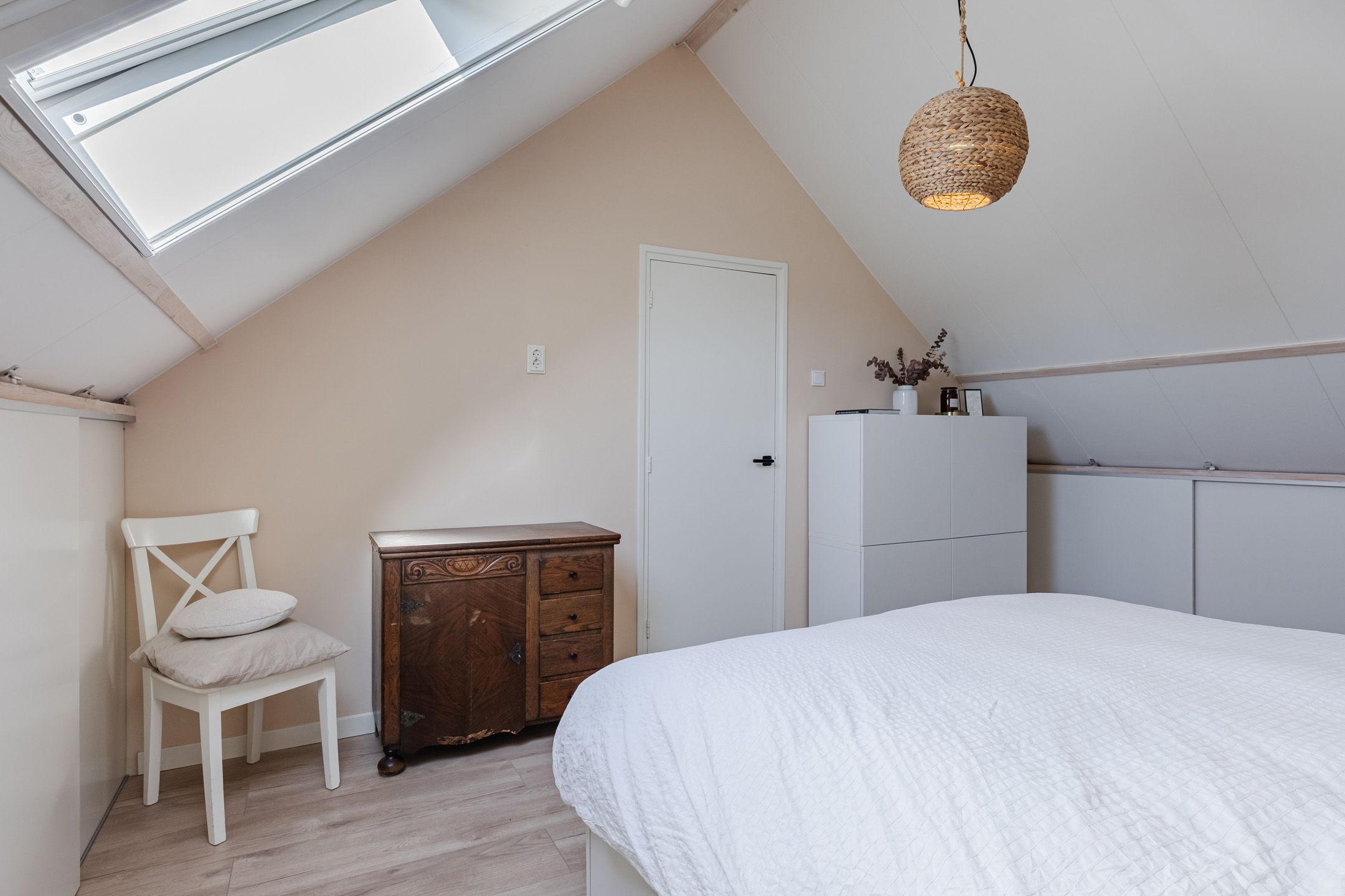 Photo 27 of Averbodestraat 11