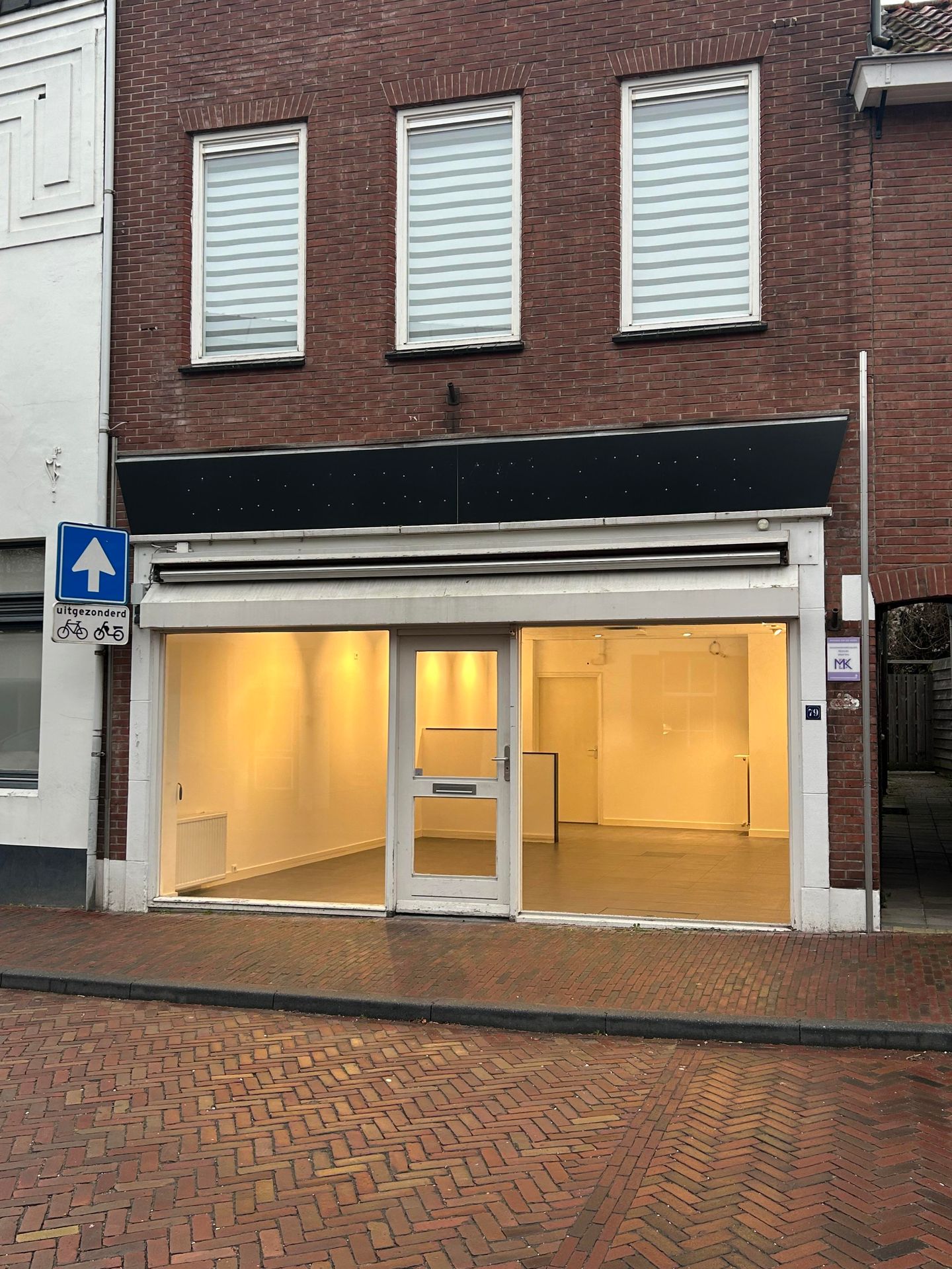 View photo 2 of Weverstraat 79