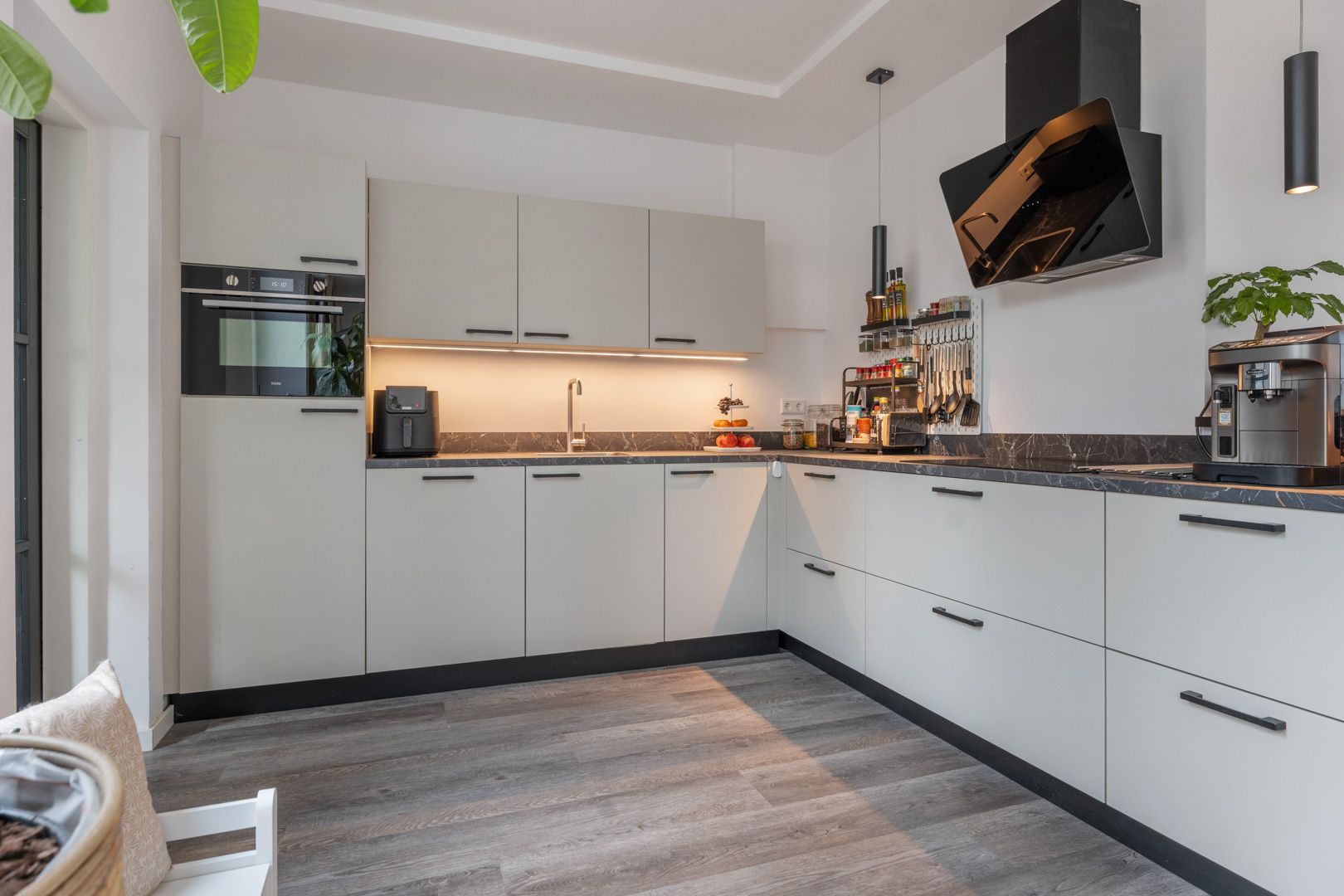 Photo 3 of Boermarke 12