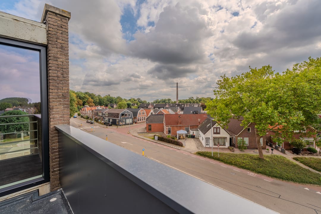 Foto 13 van Burgemeester Mr. H.J. Engelkens-laan 1-C3