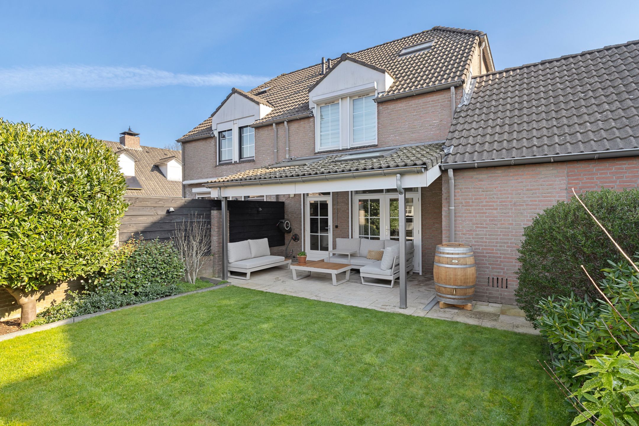 Photo 3 of Schoutlaan 83