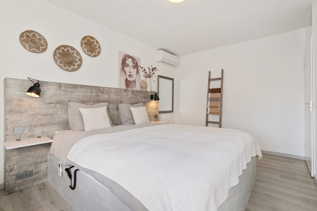 Photo 22 of Schoutlaan 83