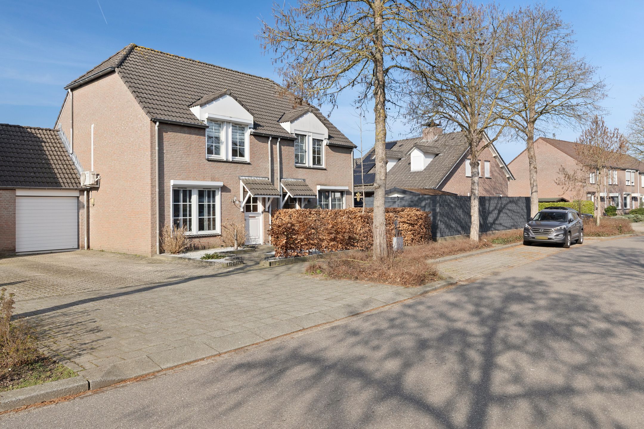 Photo 39 of Schoutlaan 83