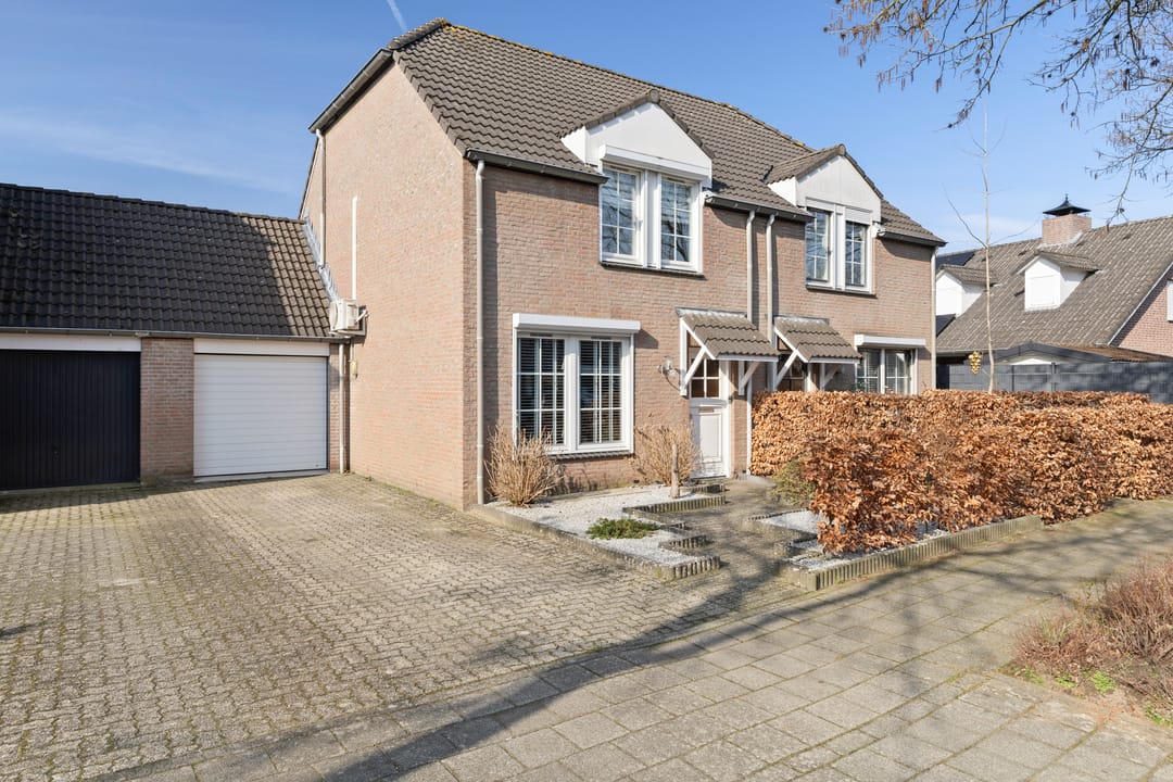 Photo 1 of Schoutlaan 83