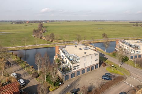 Roefke 33 secondary image