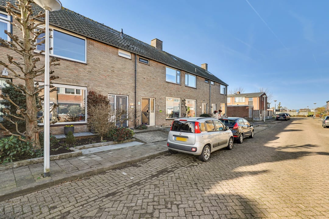 Foto 38 van Julianalaan 19