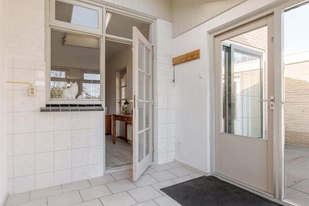 Photo 23 of Lieving 17-A