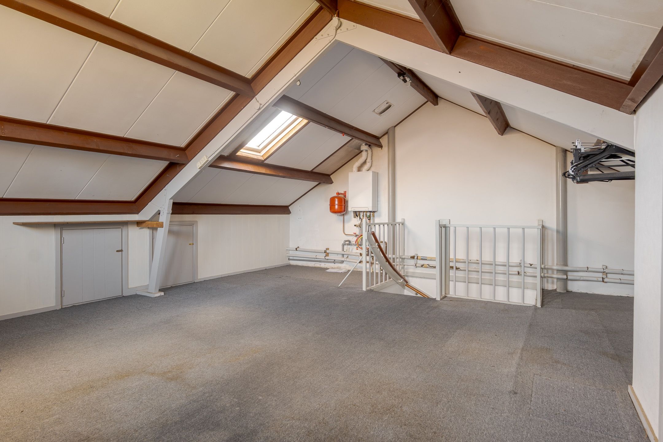 Photo 42 of Lieving 17-A