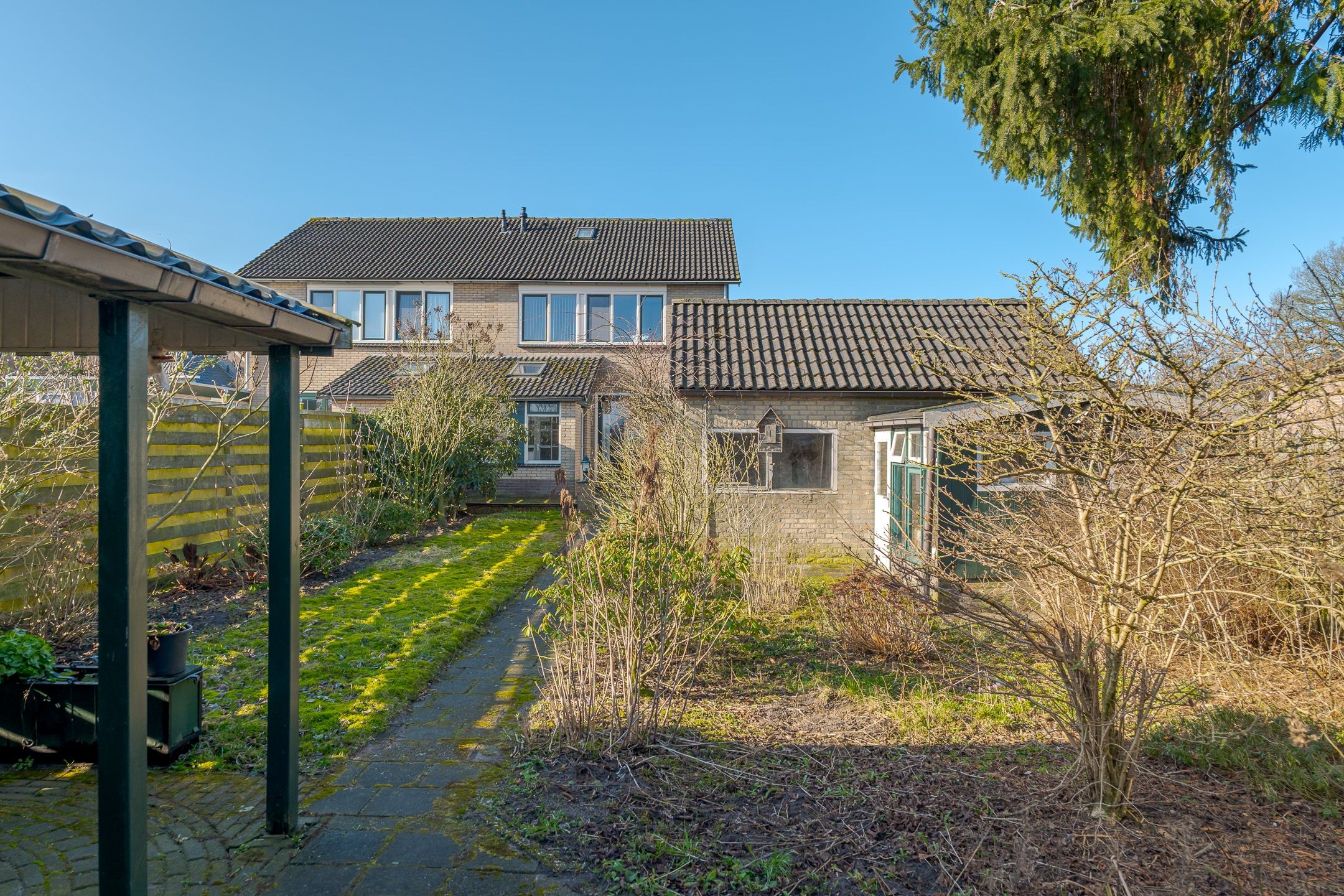 Photo 45 of Lieving 17-A