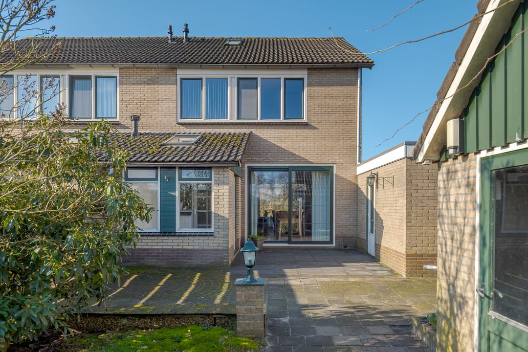 Photo 46 of Lieving 17-A