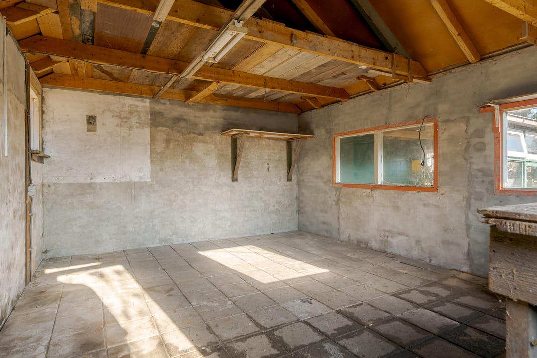 Photo 53 of Lieving 17-A