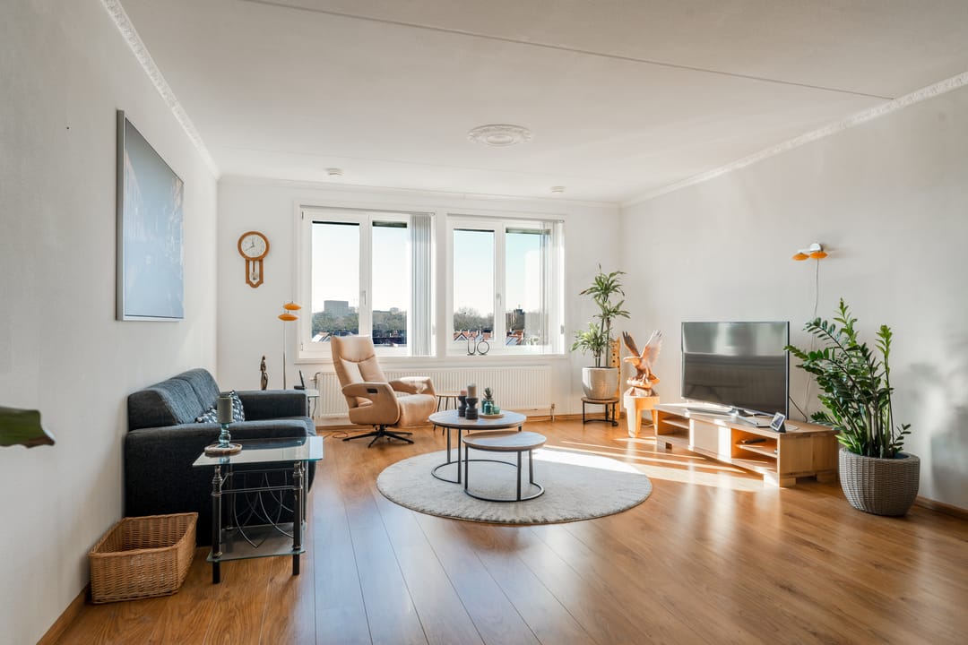 Photo 11 of Ouddiemerlaan 6-P