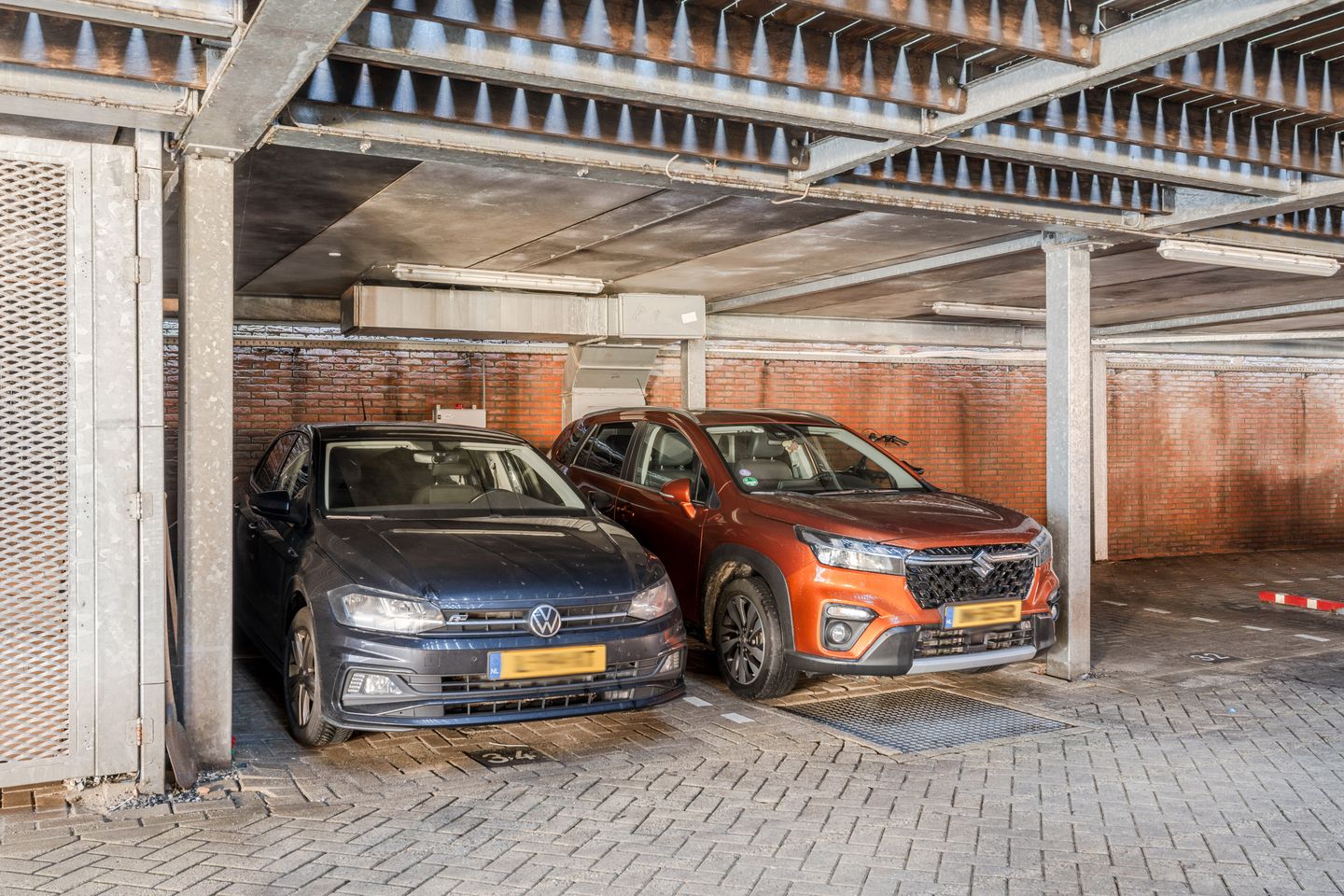 Photo 40 of Ouddiemerlaan 6-P