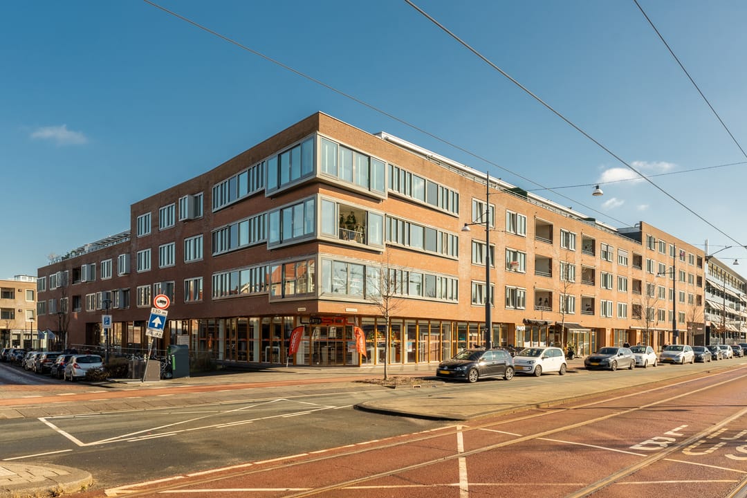 Photo 43 of Ouddiemerlaan 6-P