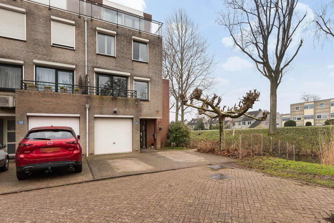 Photo 7 of Meranti 120