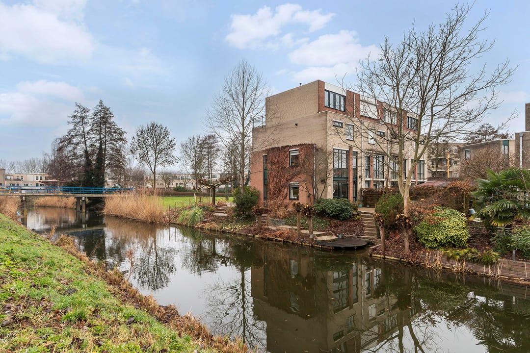 Photo 37 of Meranti 120