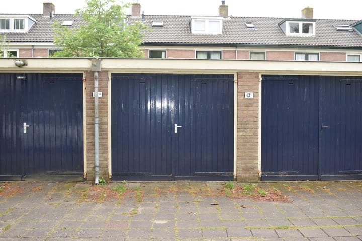 Photo 4 of Wagenaarlaan 43 G4