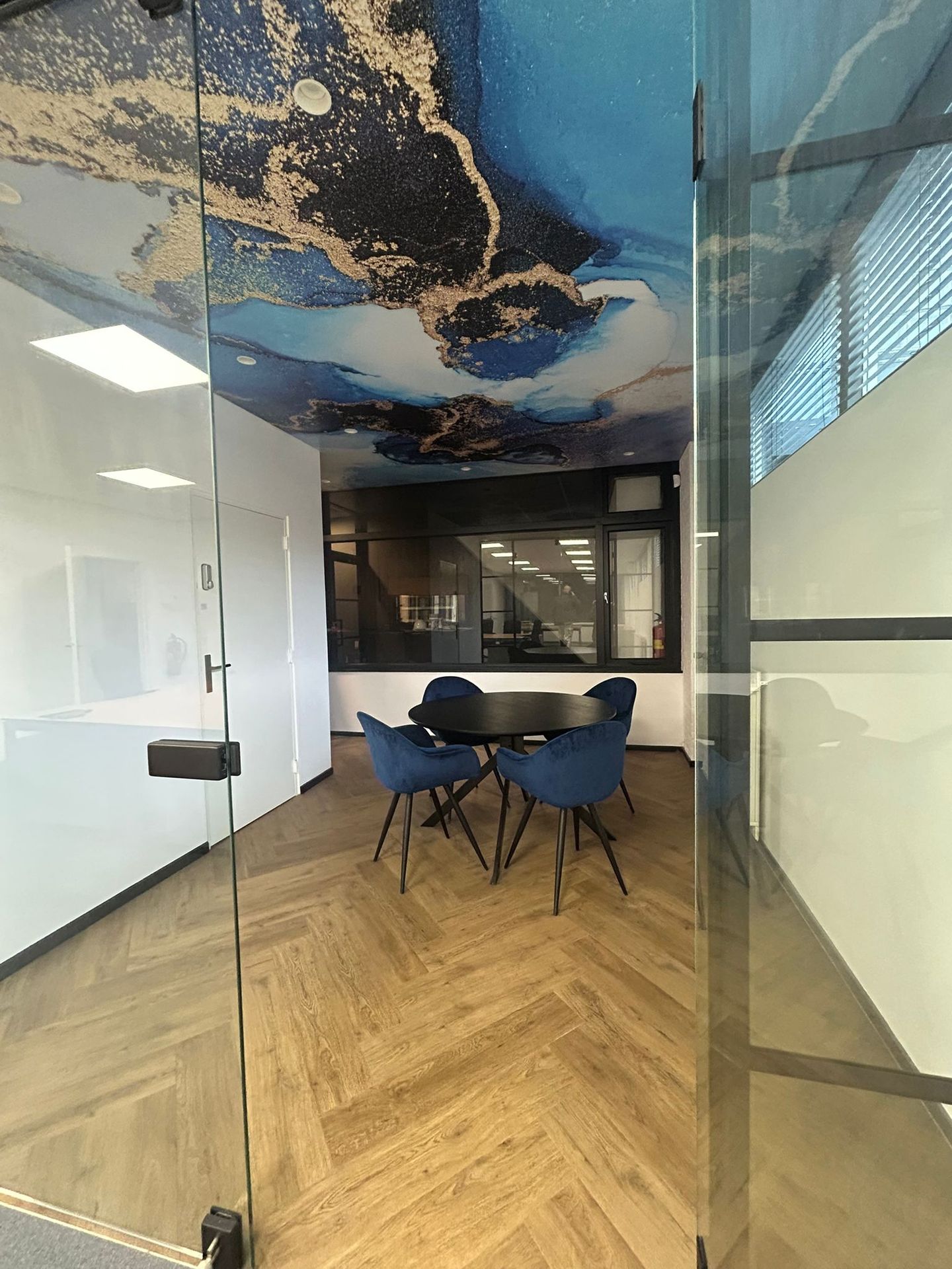 Bekijk foto 5 van Benatzkystraat 19