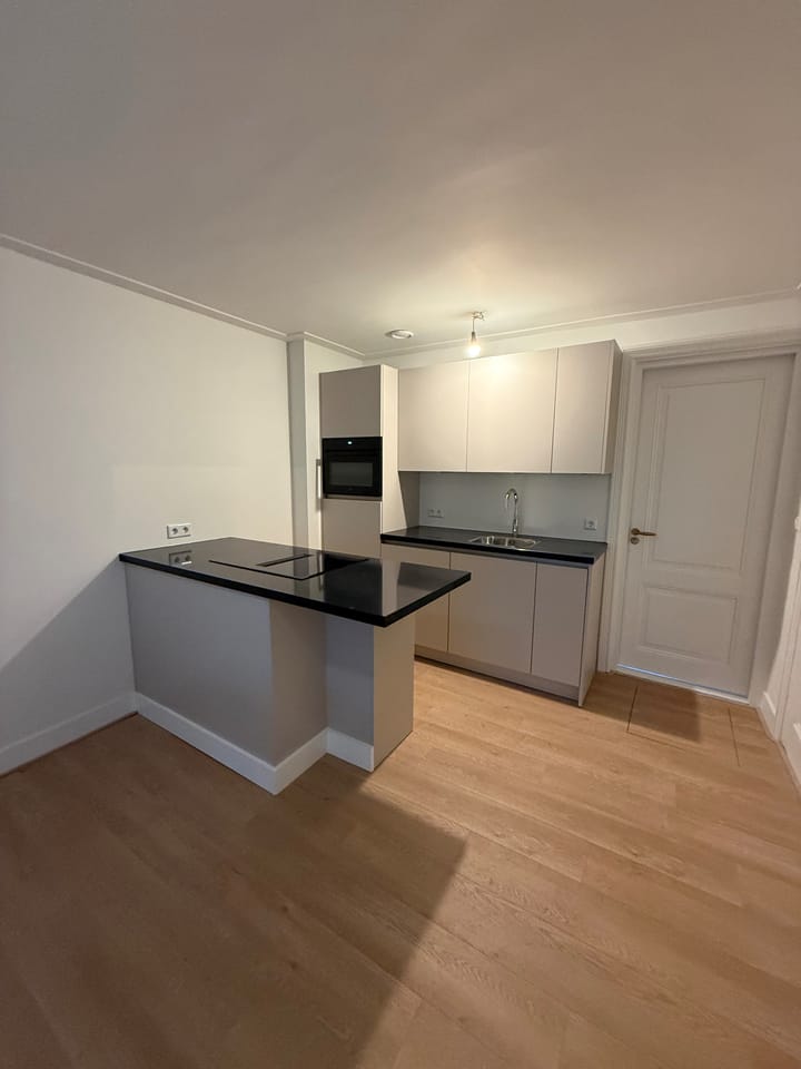 Photo 2 of Ramstraat 35