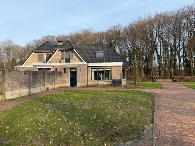 Foto 2 van Glanerbrugdijk 8-A