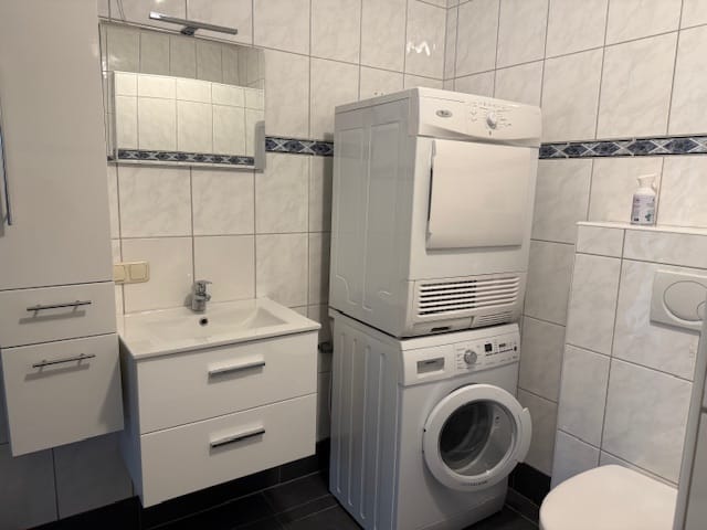 Foto 8 van Glanerbrugdijk 8-A