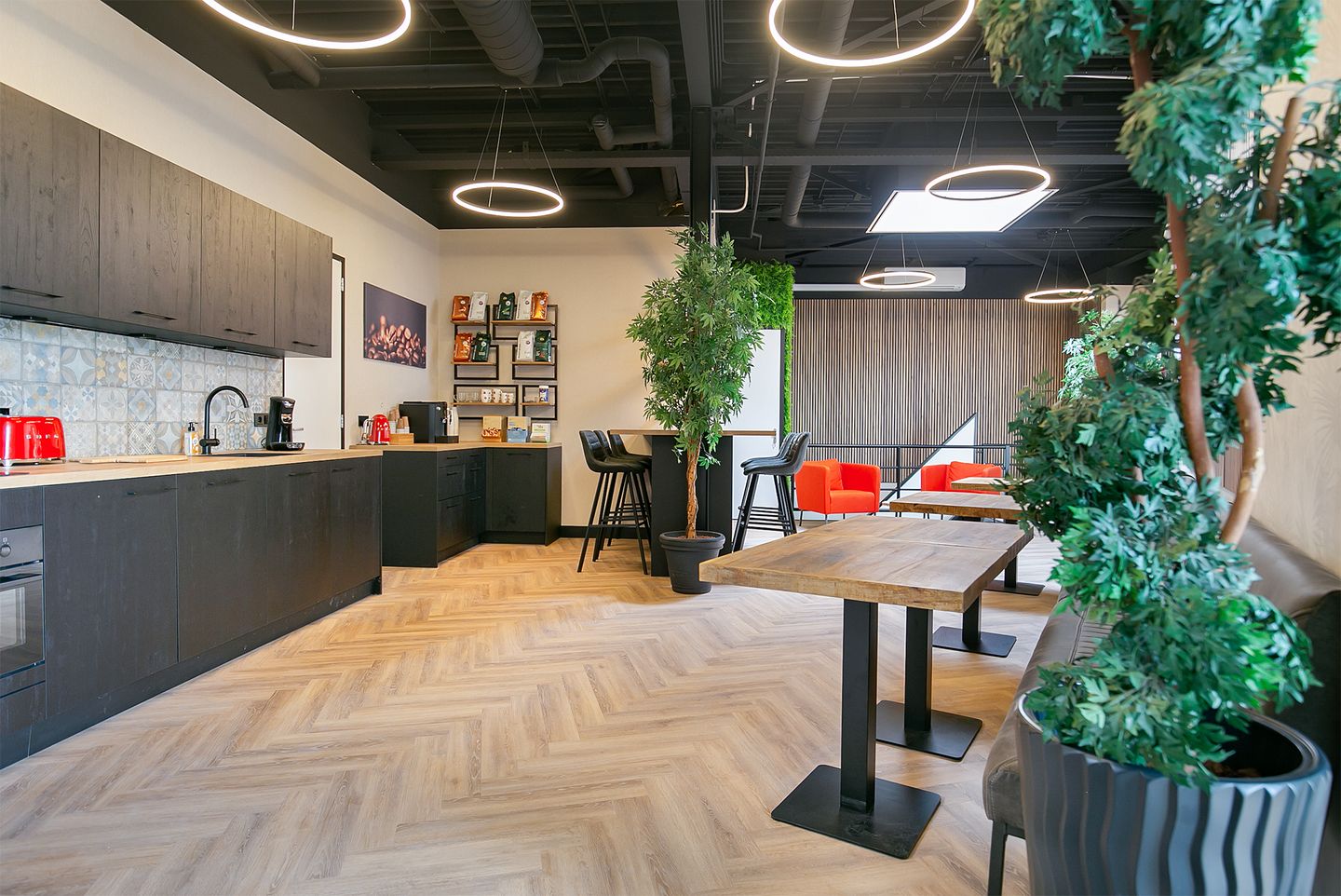 Bekijk foto 3 van Ambachtshof 38