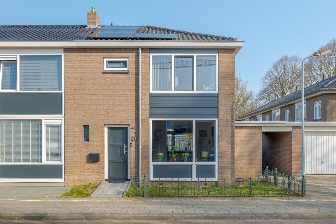 Photo 1 of Heinsiusstraat 26