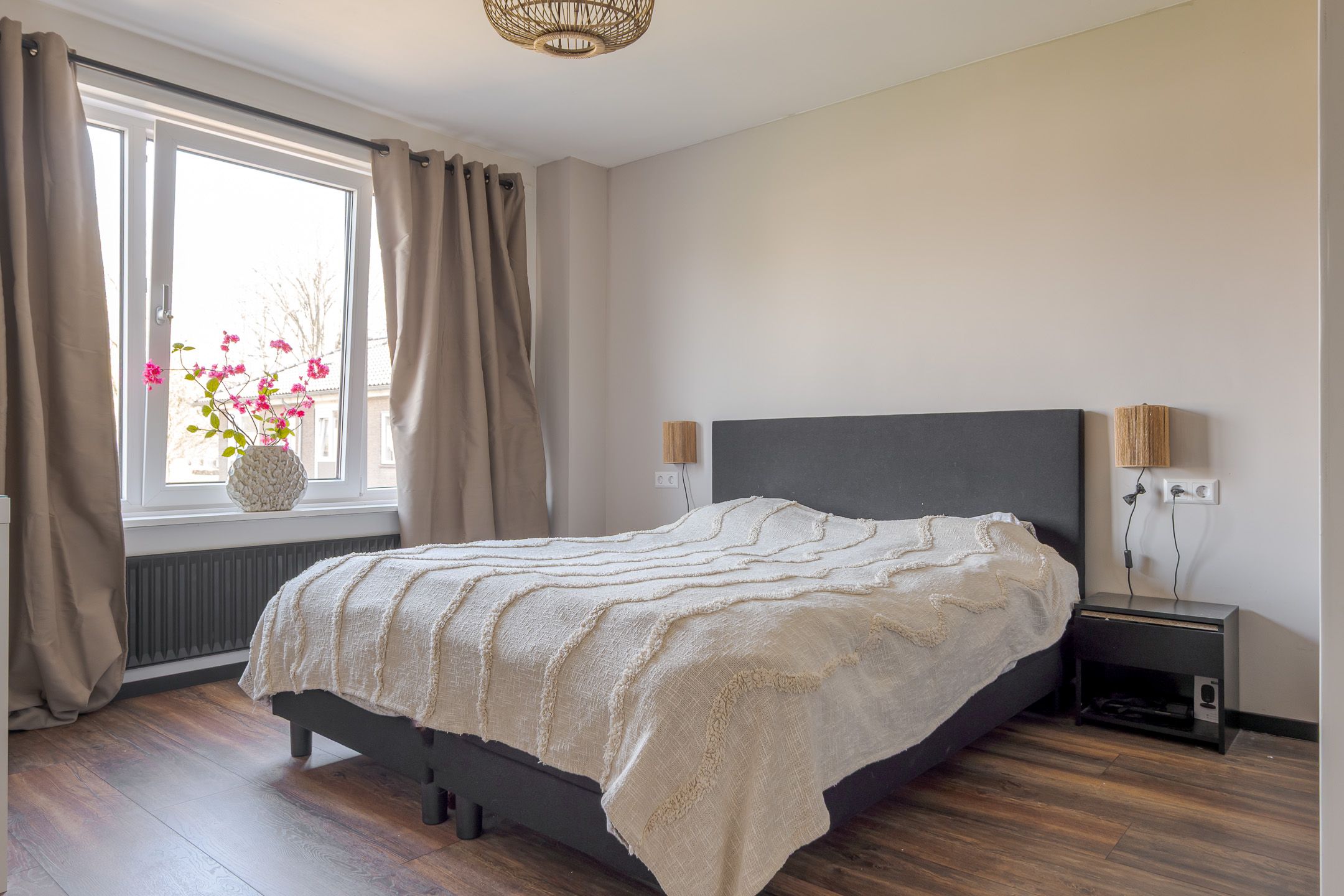 Photo 18 of Heinsiusstraat 26