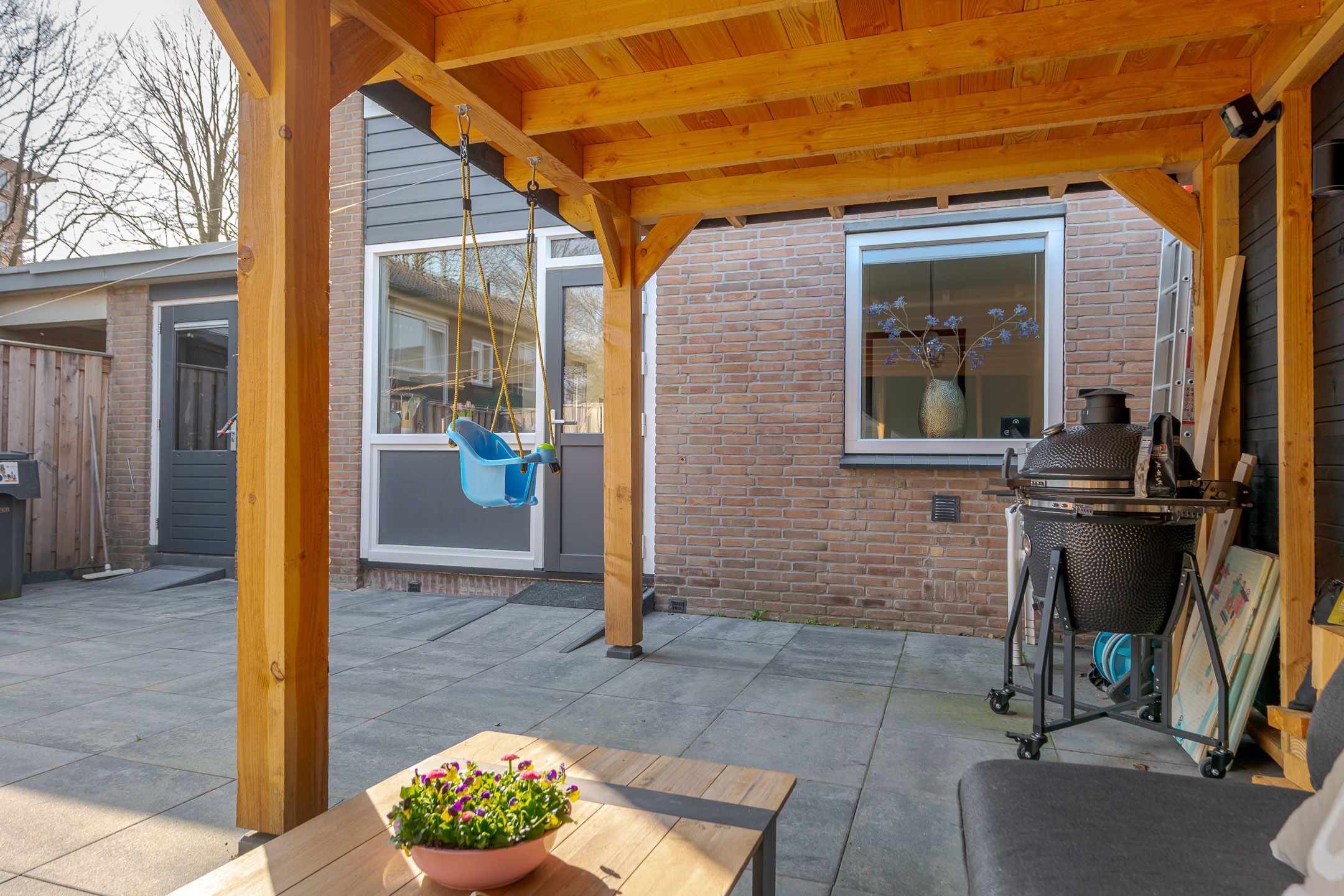 Photo 36 of Heinsiusstraat 26