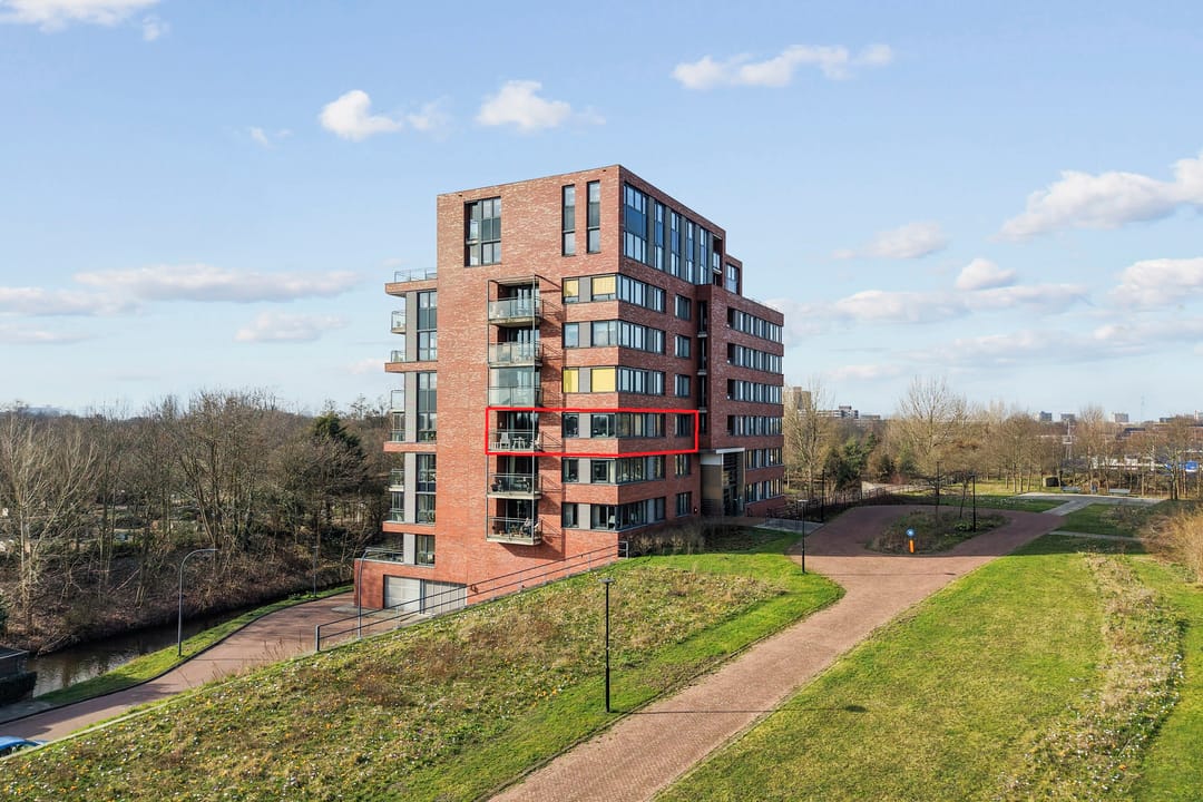 Photo 1 of Burgemeester Nederbragtpark 27