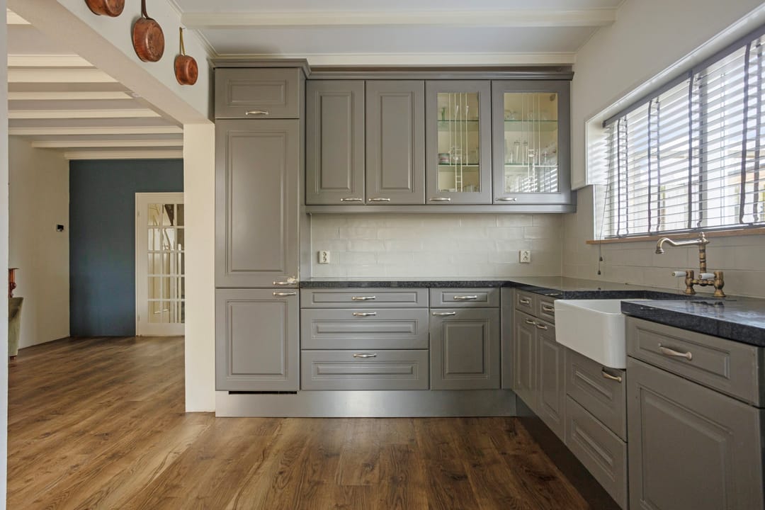 Spacious semi-detached home with living kitchen and veranda — 22