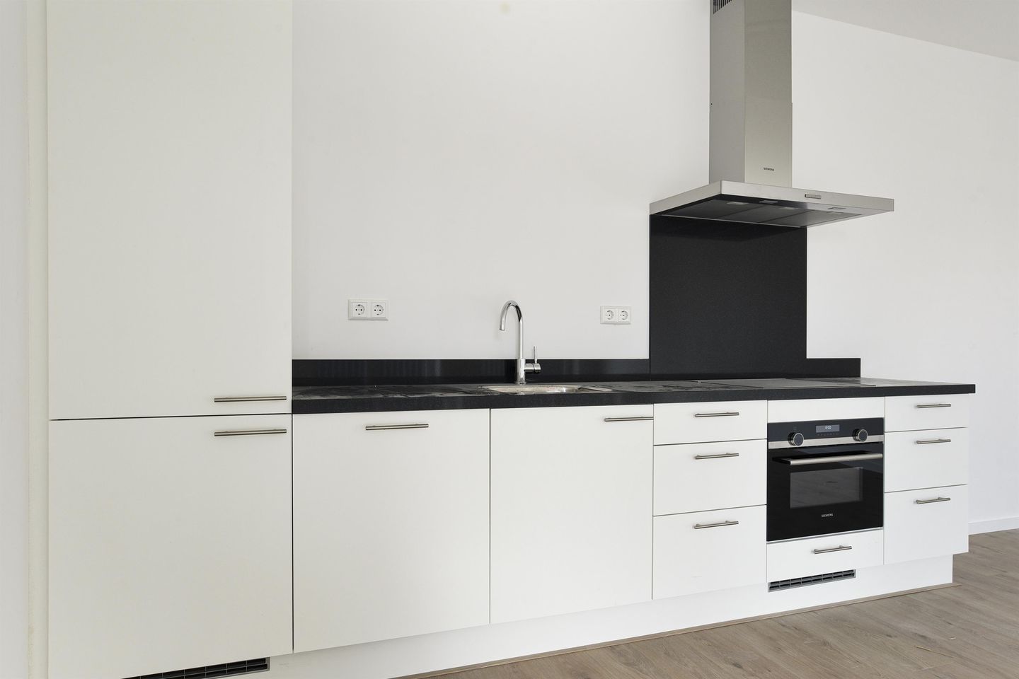 Foto 5 van Karel Appelhof 98