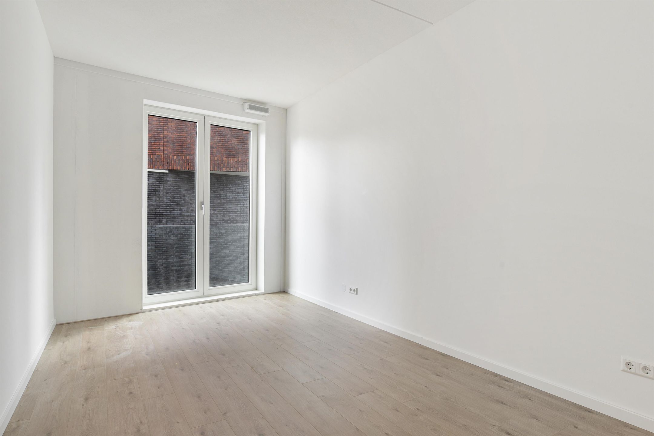 Foto 9 van Karel Appelhof 98