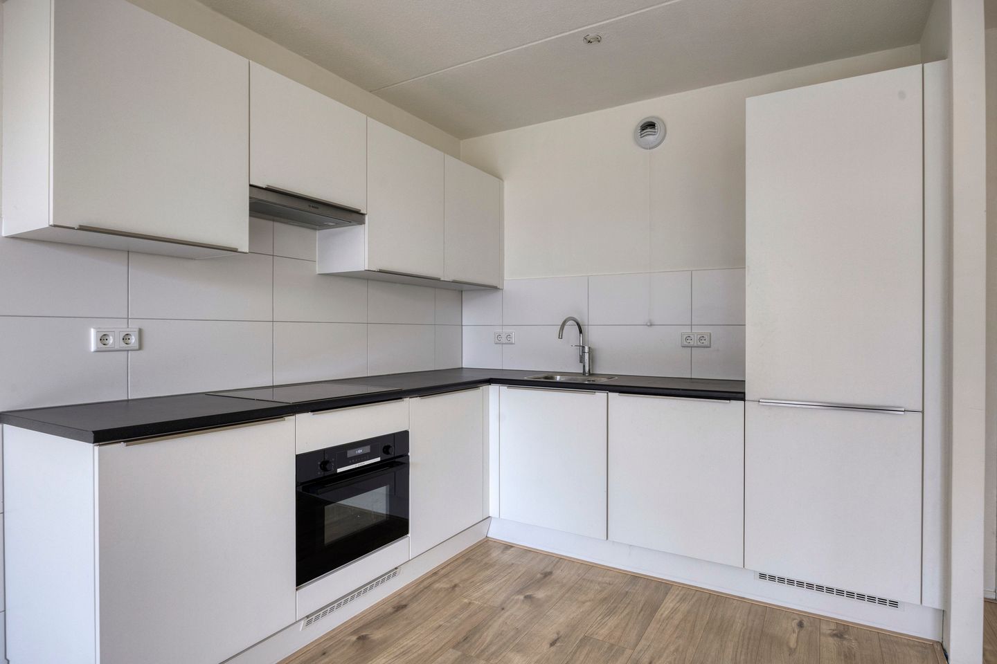 Foto 10 van Esdoornstraat 85