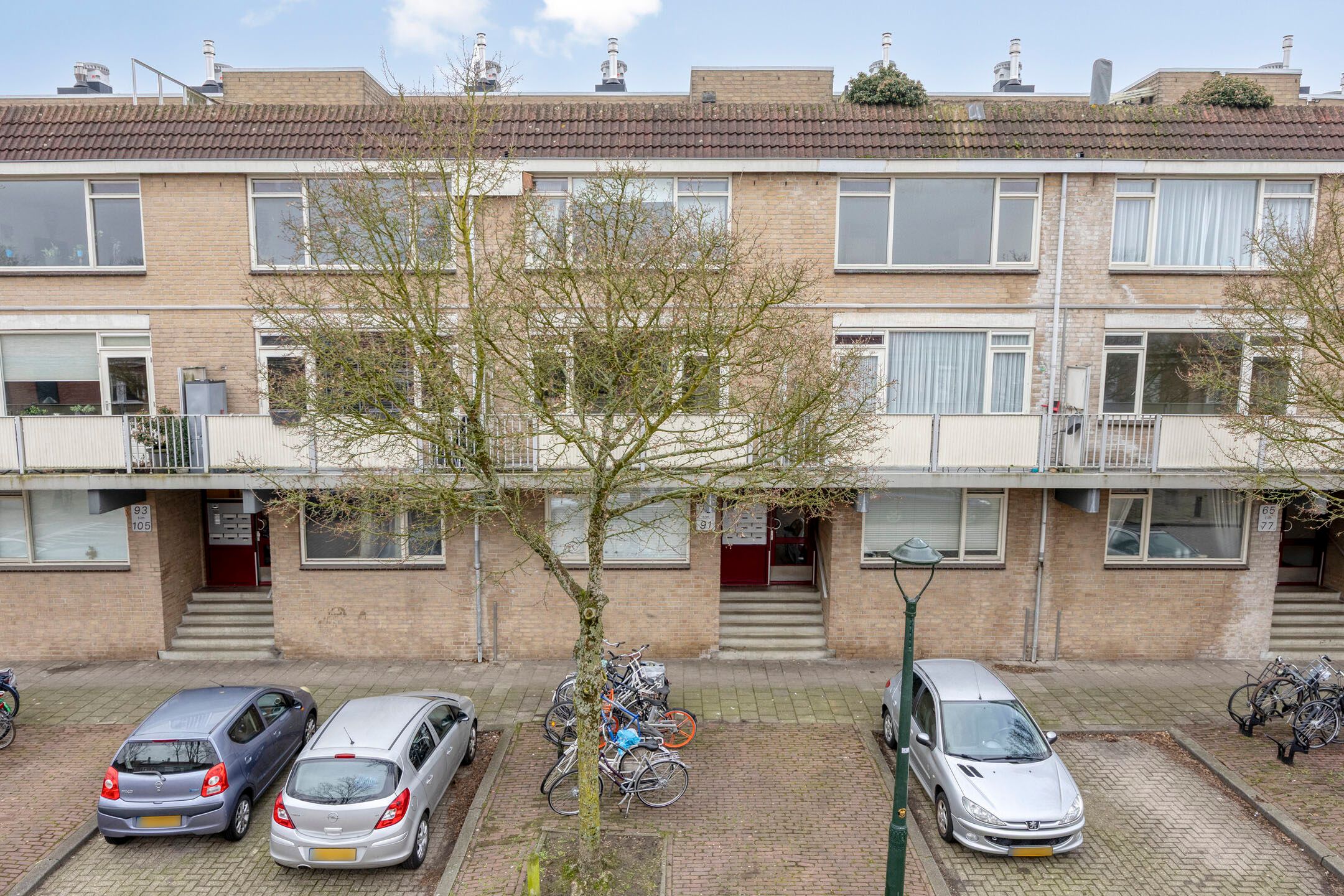 Foto 21 van Esdoornstraat 85