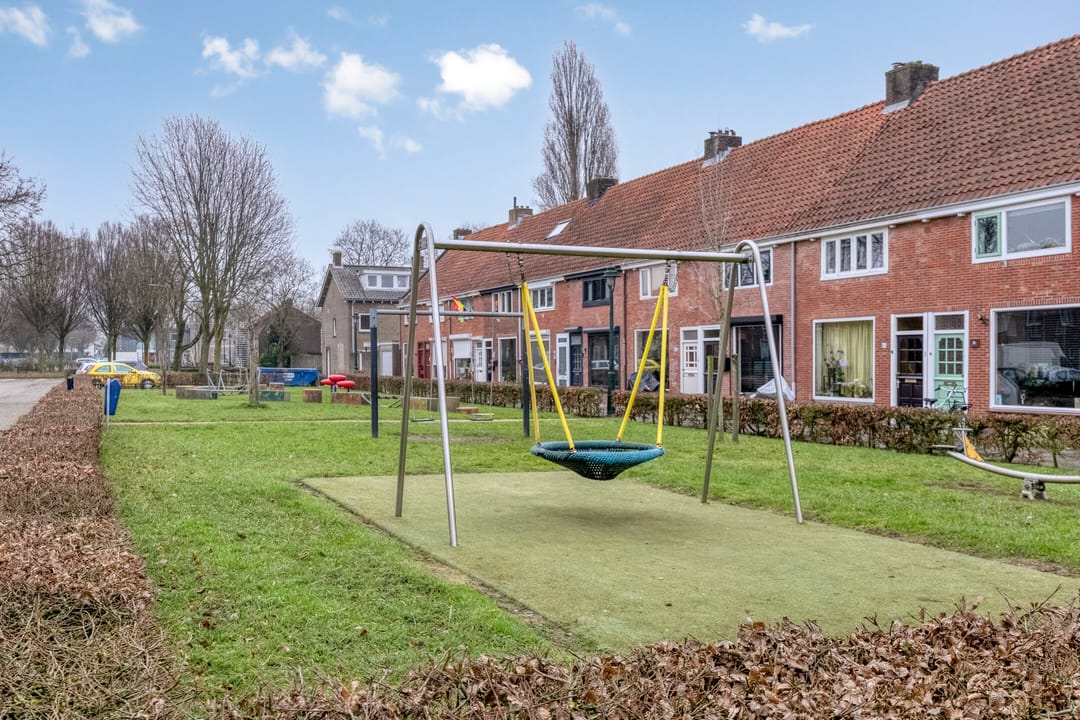 Foto 23 van Esdoornstraat 85