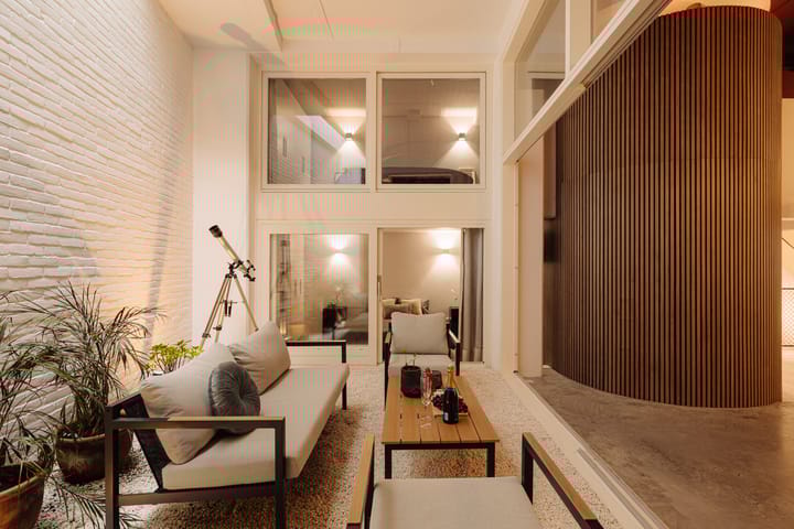 Photo 3 of Pieter de Hoochstraat 42-A