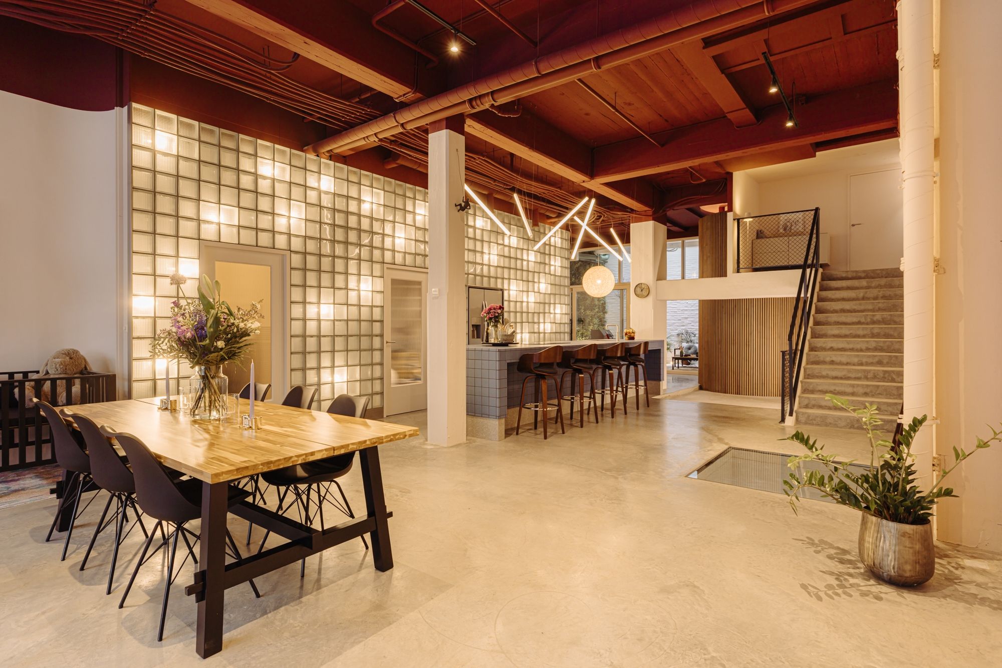 Photo 6 of Pieter de Hoochstraat 42-A